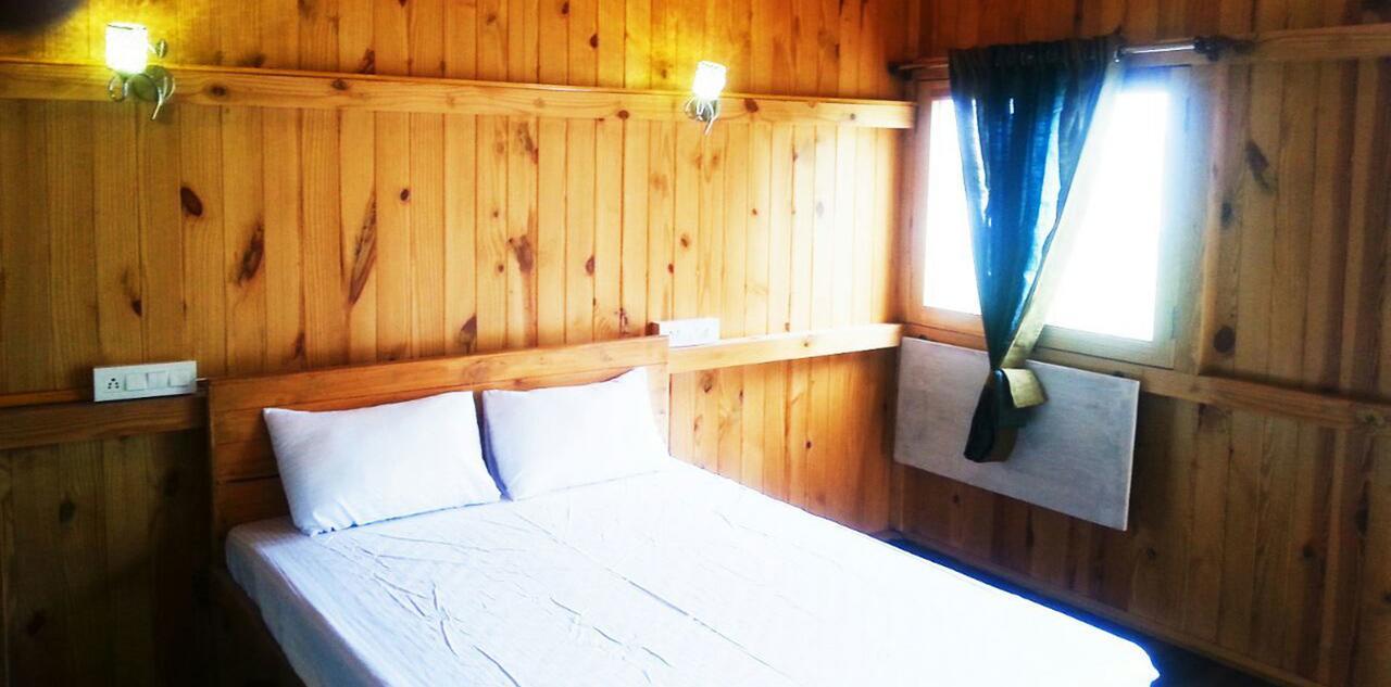 The Rustic Pines Hotel Udaipur Esterno foto